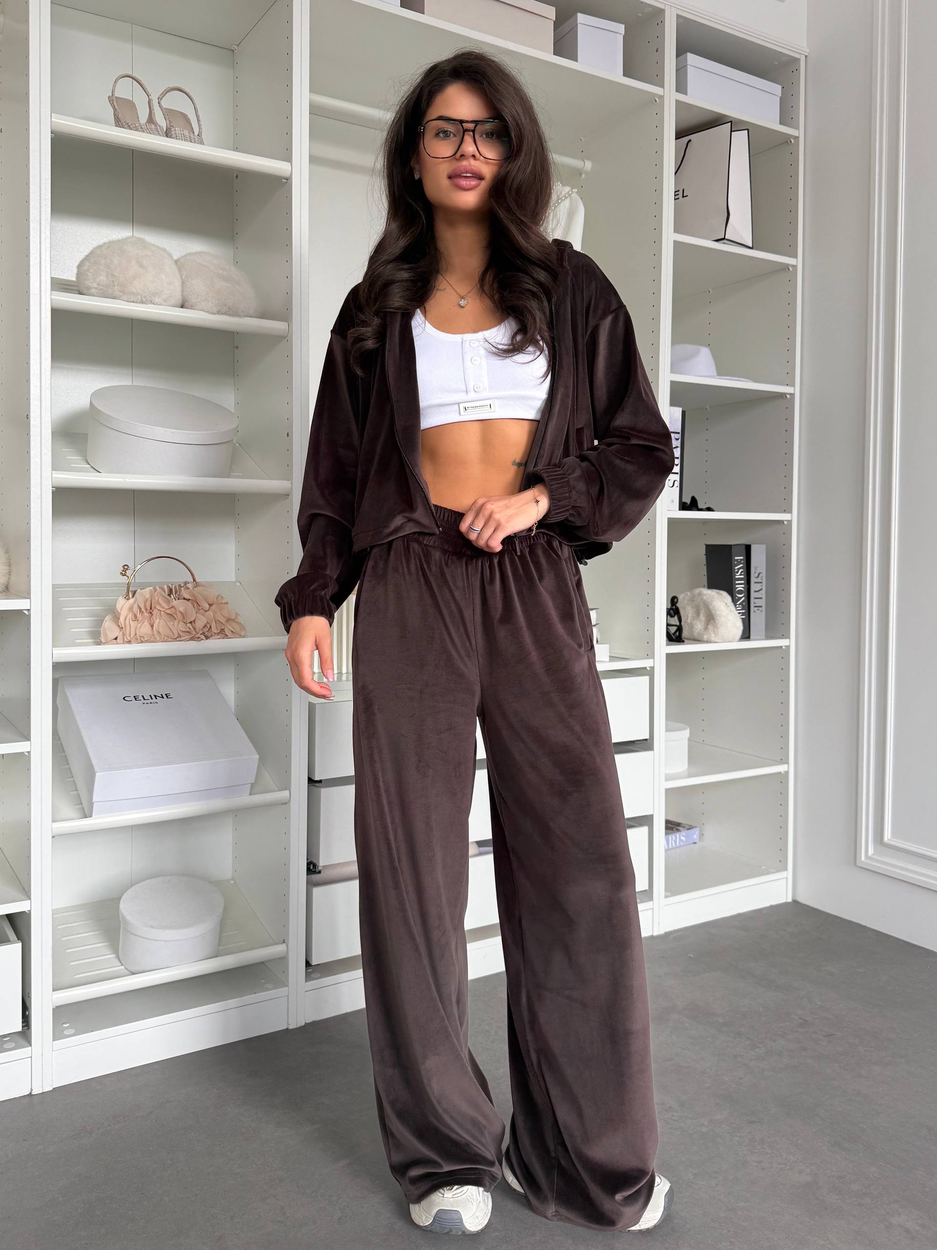 Жіночий велюровий костюм-трійка «Velvet Chic» - Зображення 8
